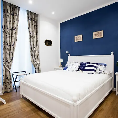 Konukevi Atmosfere - Cinque Terre E 4*
