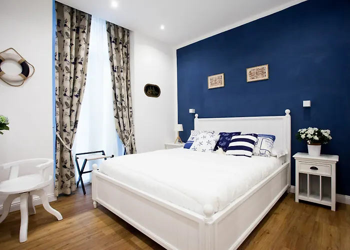 Πανσιόν Atmosfere - Cinque Terre E 4*
